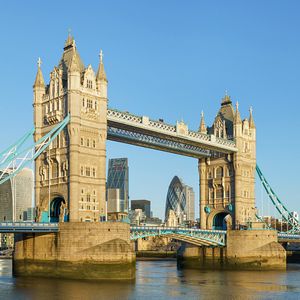 Tower Bridge : le pont emblématique de Londres