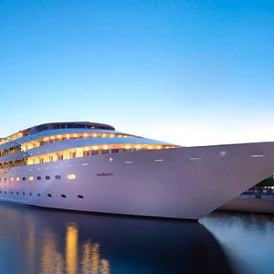 Sunborn London : un yacht transformé en hôtel à Londres