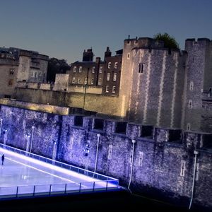 Brisez la glace sur la patinoire de la Tour de Londres