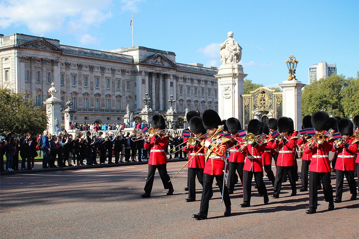 releve garde londres